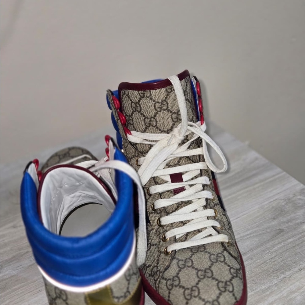 Gucci Men's Beige and Blue Patterned Sneakers - Picture 5 of 5